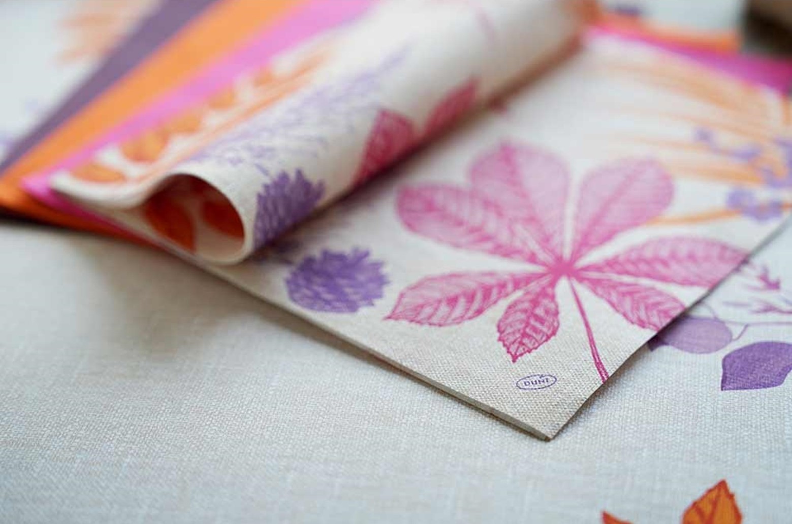 Duni Dunicel Napperons 84x84cm Bright Autumn Pak 10 stuks, foto 3 van 3